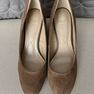 Isola Stacked Heels in beautiful stone washed suede. Sz 9